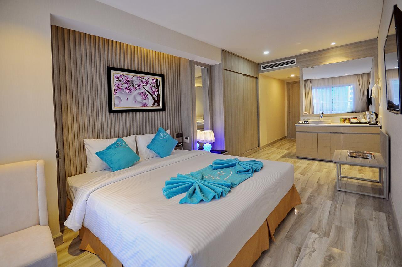 Hotel The Mcr Luxury Nha Trang Esterno foto