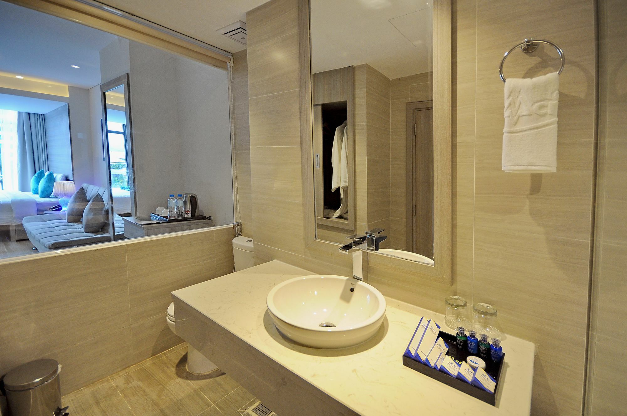 Hotel The Mcr Luxury Nha Trang Esterno foto