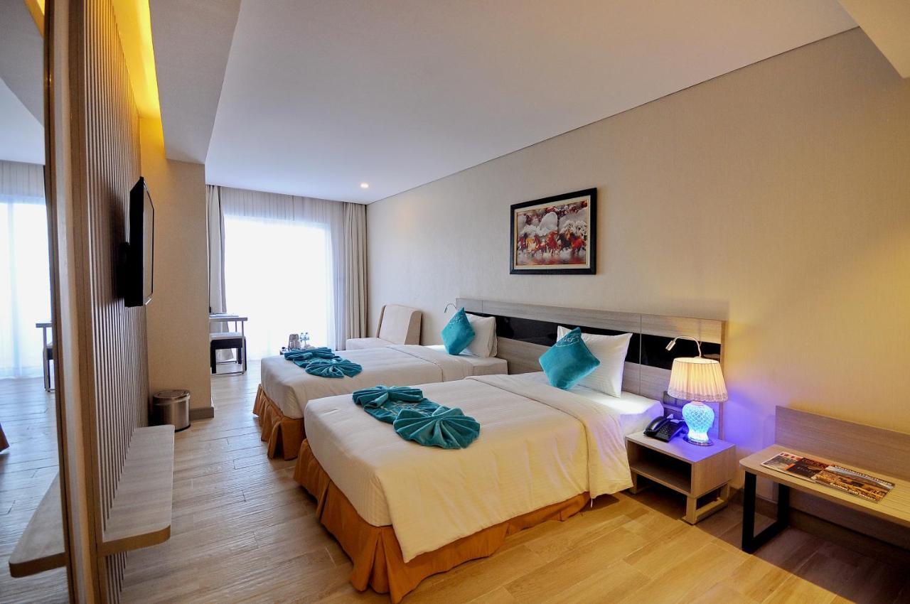 Hotel The Mcr Luxury Nha Trang Esterno foto