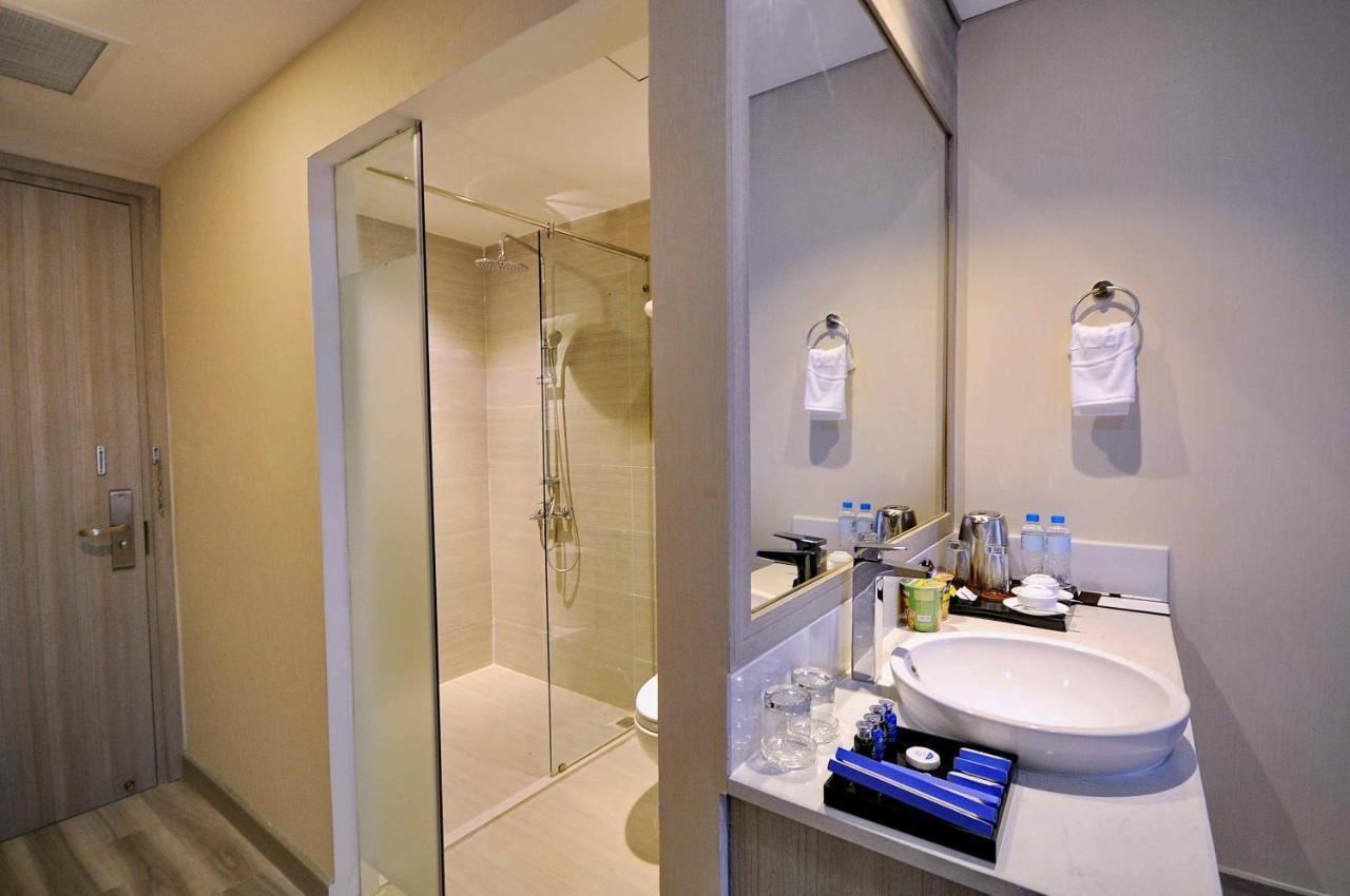 Hotel The Mcr Luxury Nha Trang Esterno foto